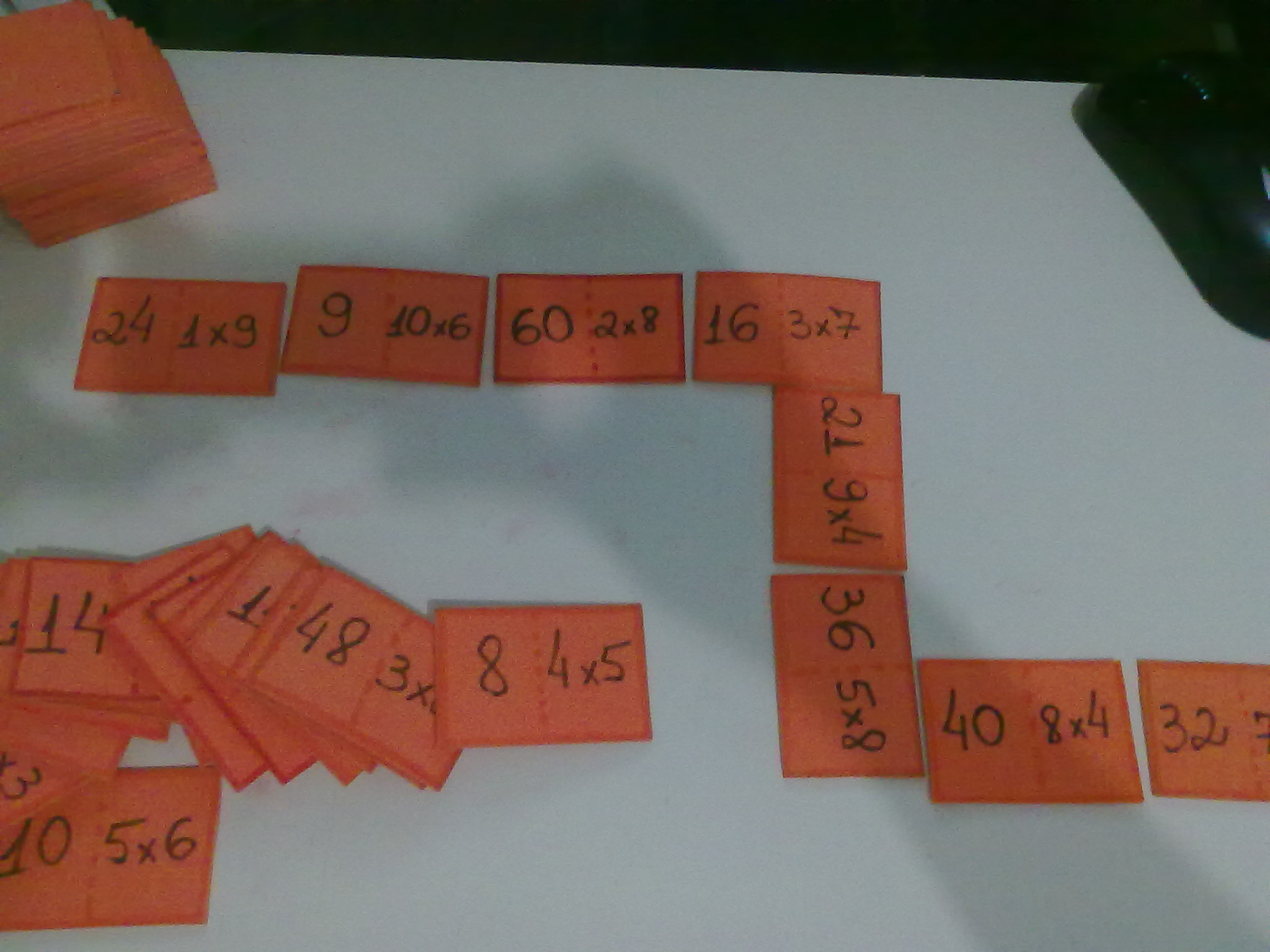 Aprendendo a tabuada de multiplicação de 9 jogando